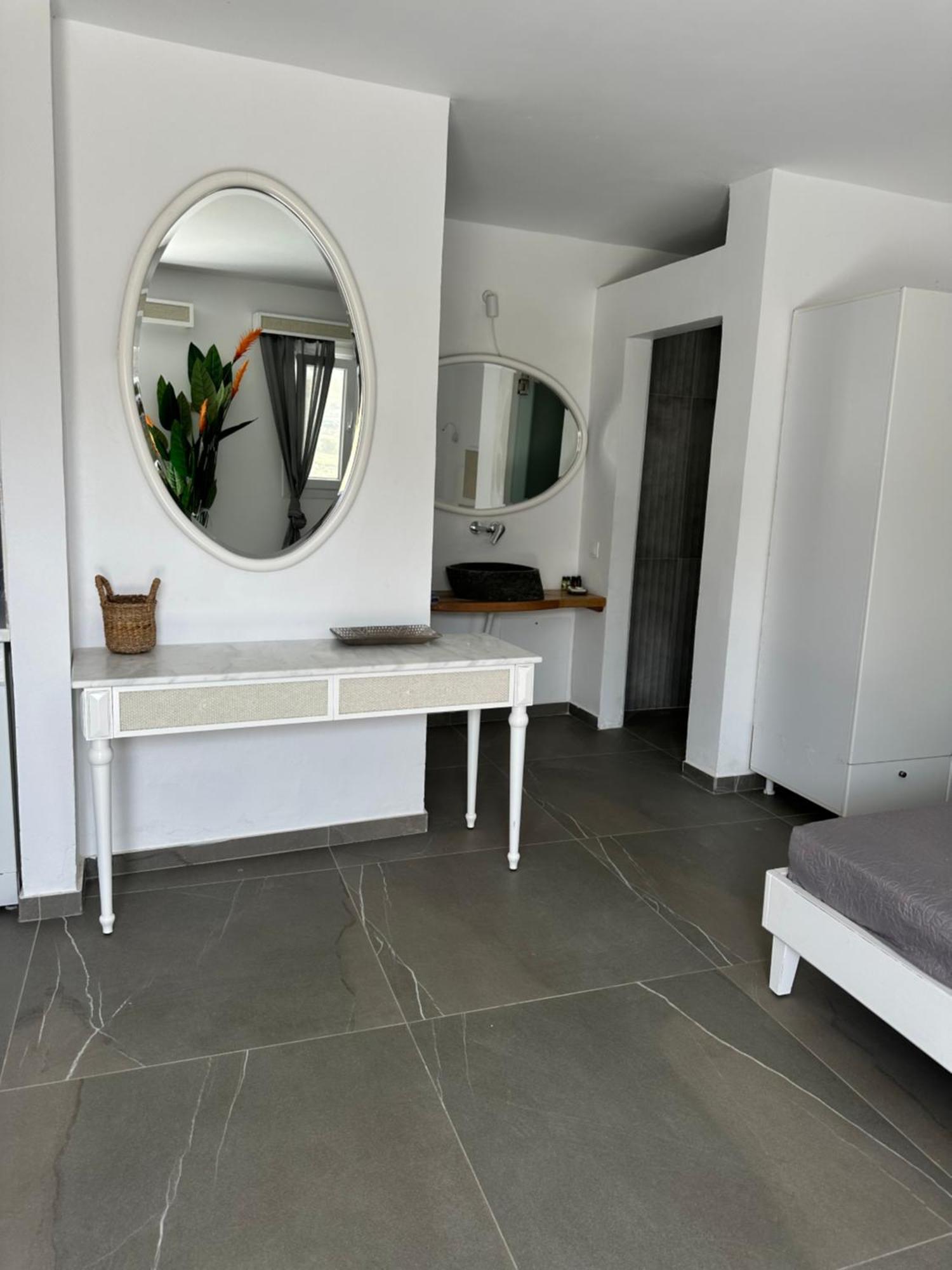 Ene'S Mykonos Apartment Klouvas Ngoại thất bức ảnh